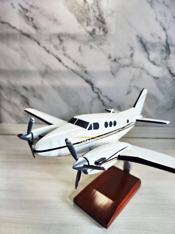 Beechcraft King Air C90 Custom Model - Image 19